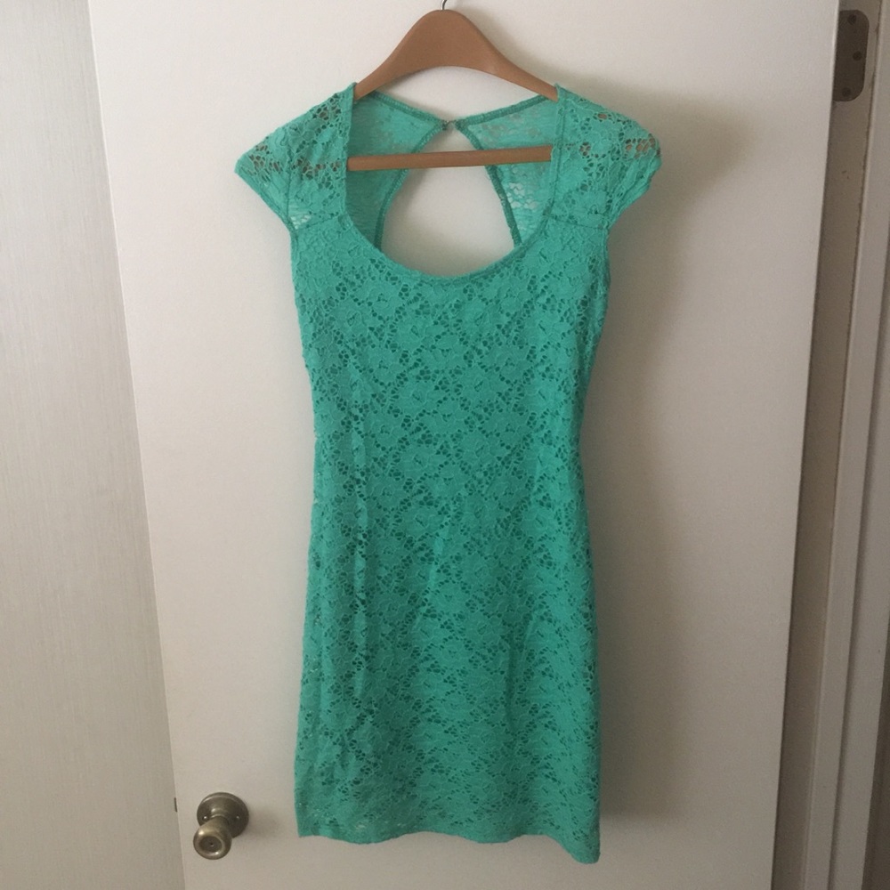 👗JUMP APPAREL lace dress